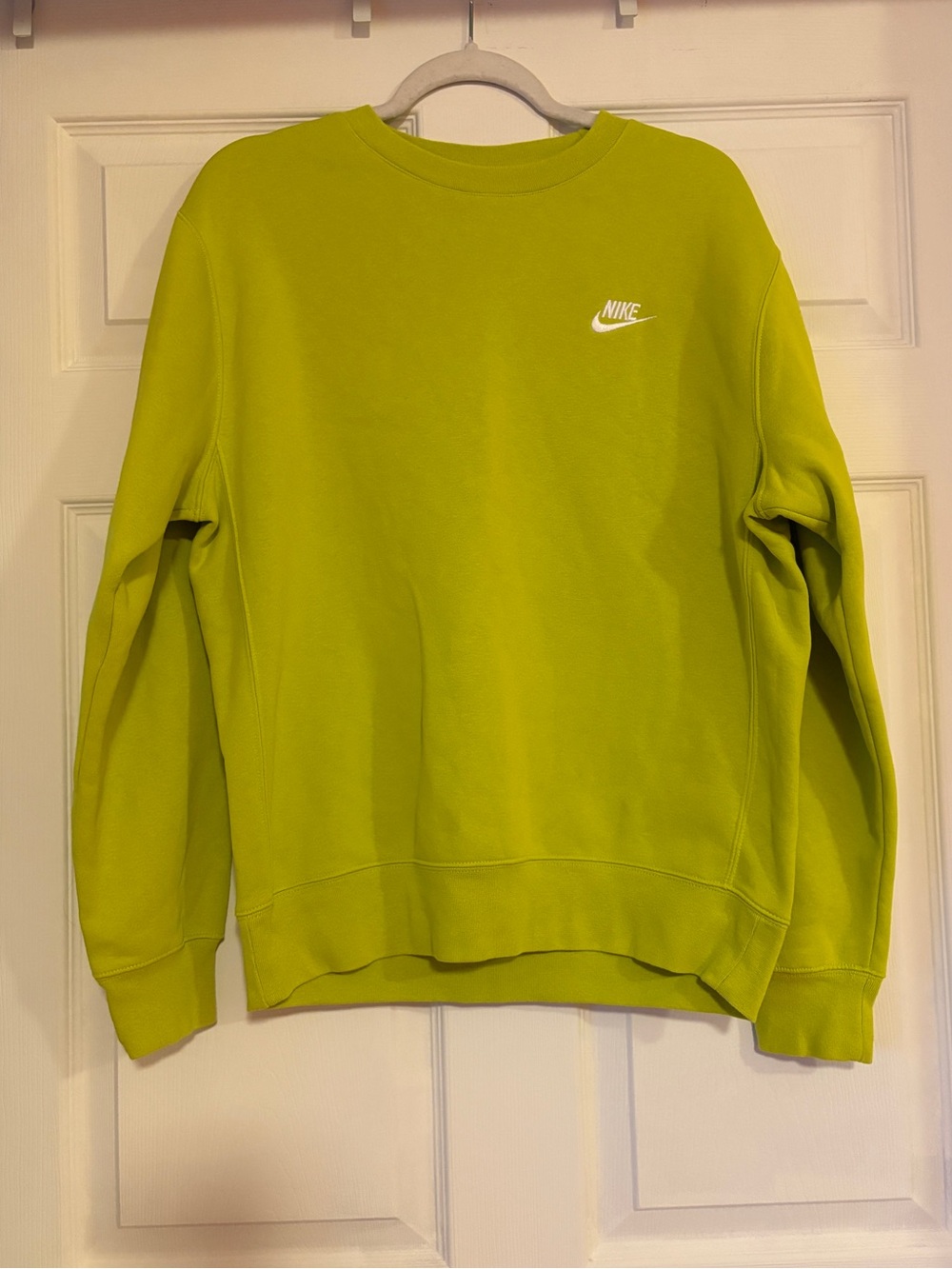 Nike Crewneck Sweatshirt in Chartreuse /Lime Green